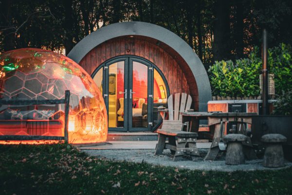 Super Premium Pod with Stargazing Dome & Hot Tub